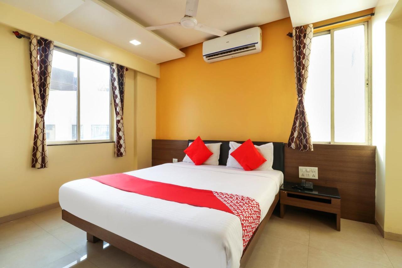 Oyo 10679 Hotel Nanashree Executive Vagholi 외부 사진