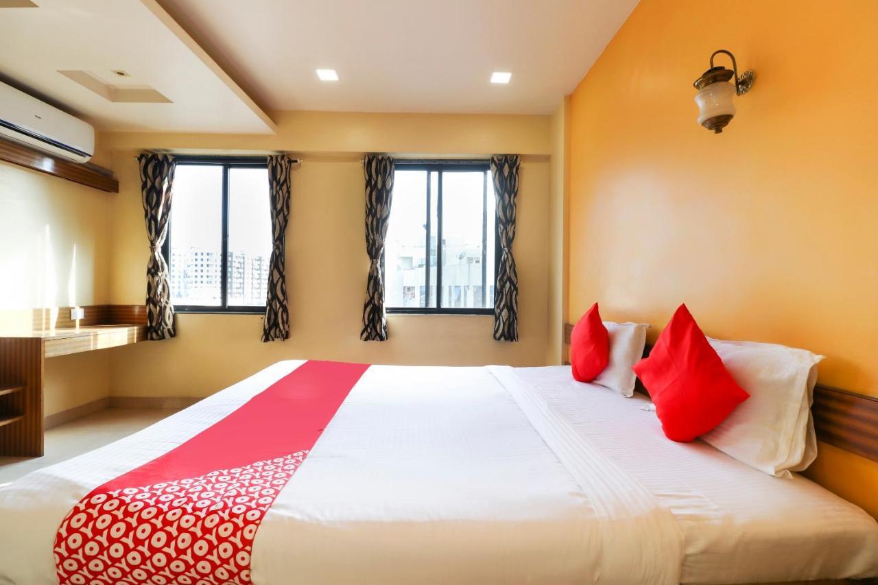 Oyo 10679 Hotel Nanashree Executive Vagholi 외부 사진