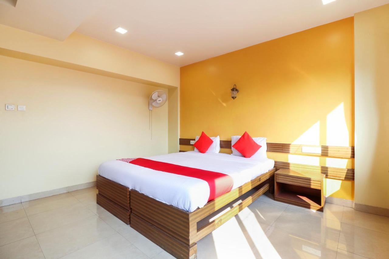 Oyo 10679 Hotel Nanashree Executive Vagholi 외부 사진